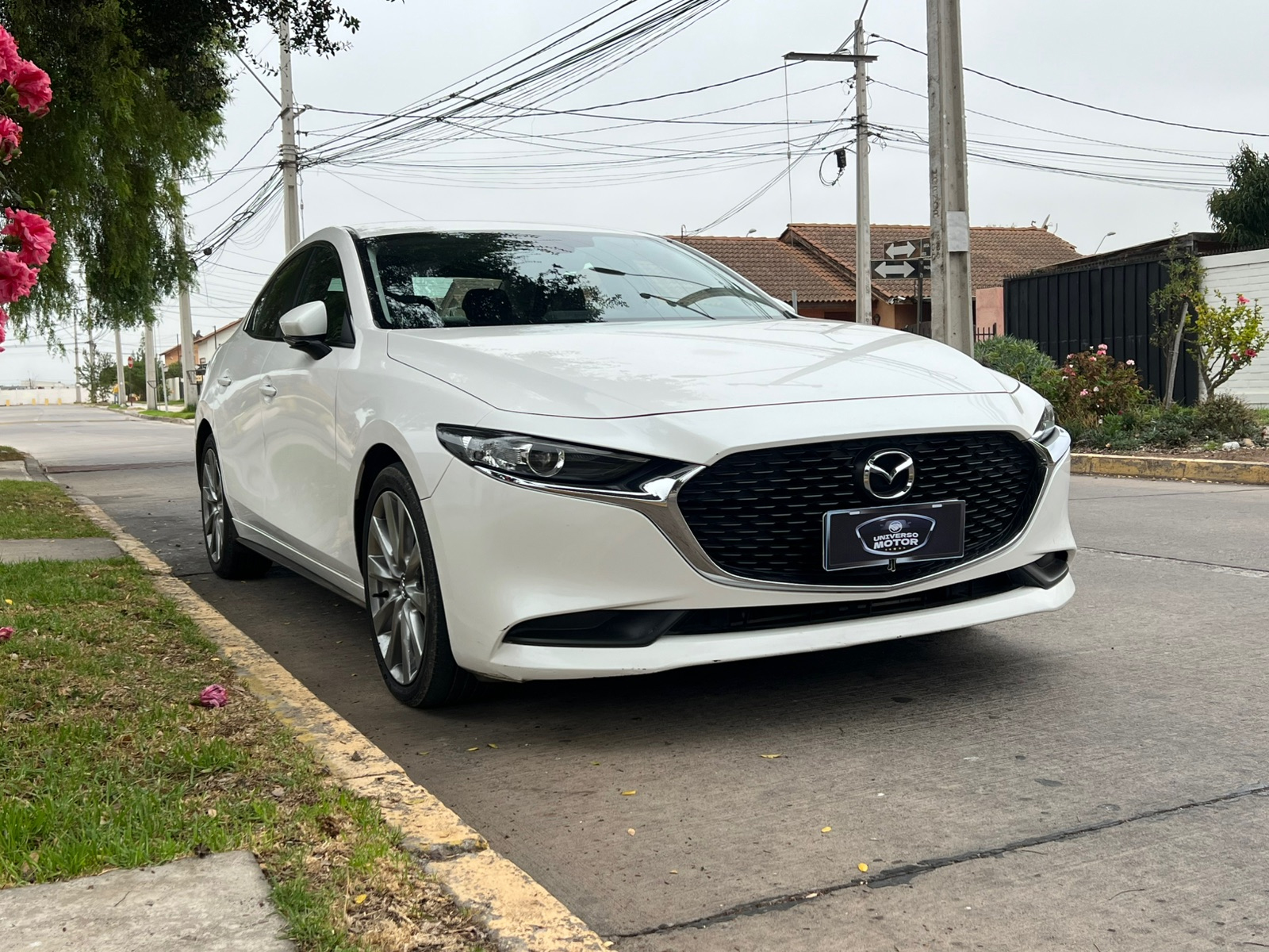 
								NEW MAZDA 3 full									