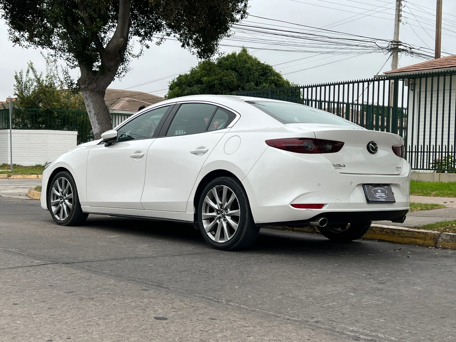 
								NEW MAZDA 3 full									
