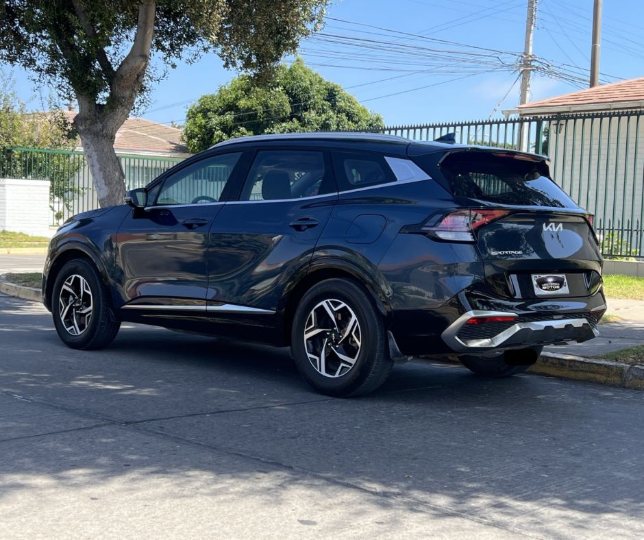 
								KIA SPORTAGE EX full									