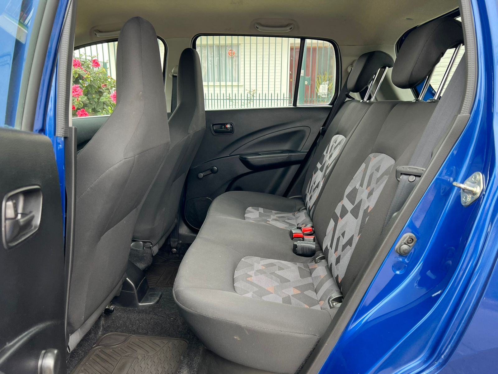 
								Suzuki Celerio full									