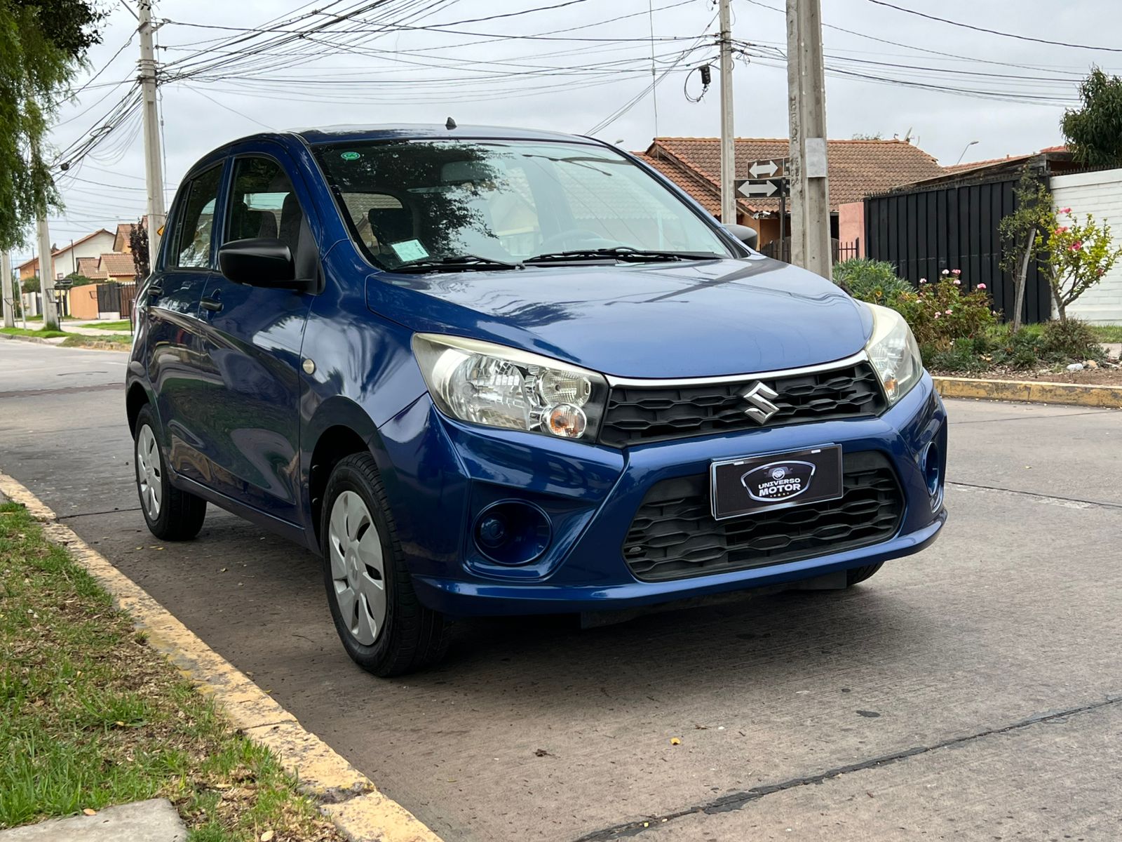 
								Suzuki Celerio full									
