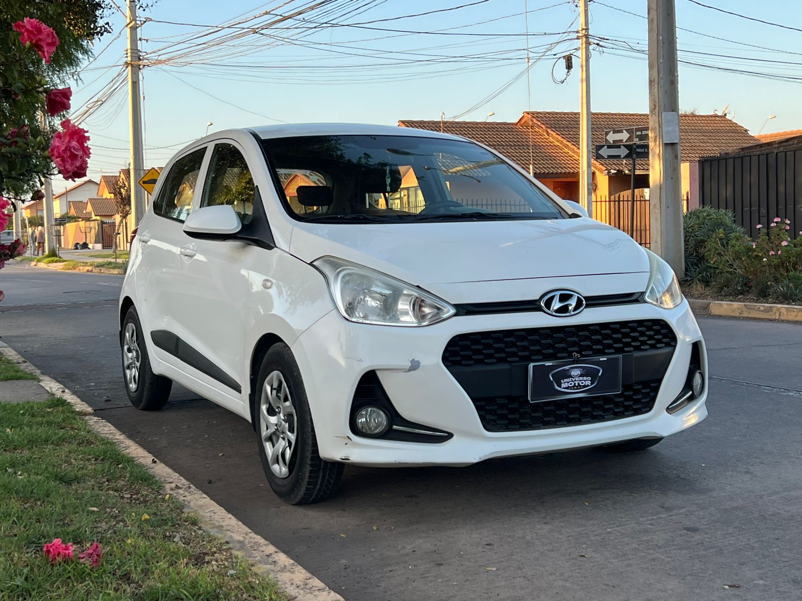 
								HYUNDAI GRAND i10 full									