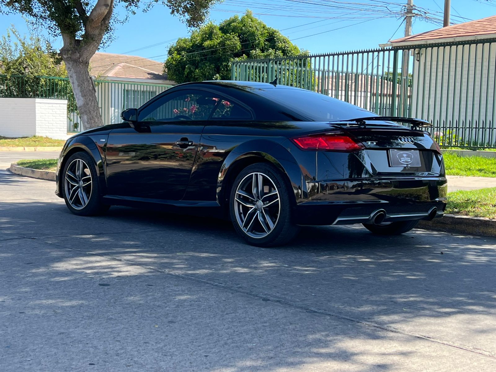
								Audi TT Coupé S Line full									