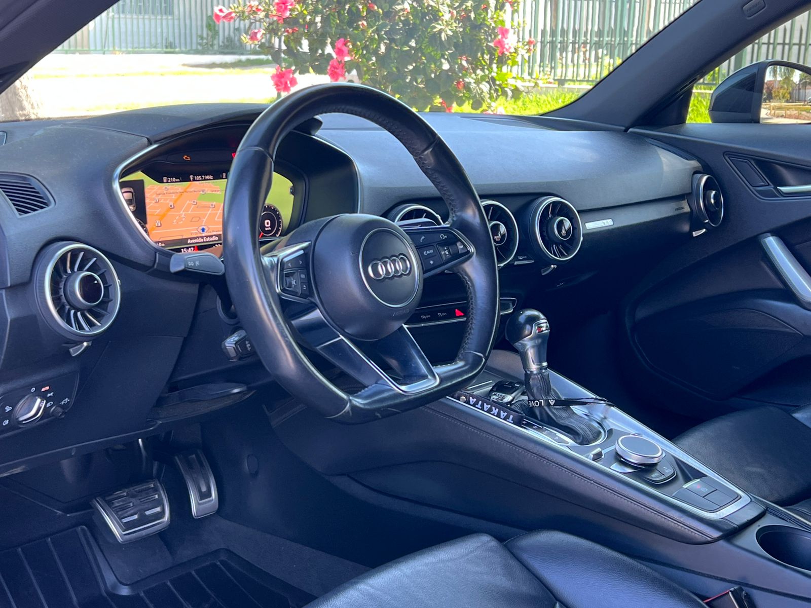 
								Audi TT Coupé S Line full									