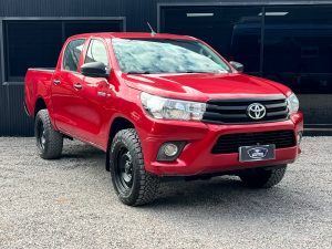 TOYOTA HILUX DX 4X4