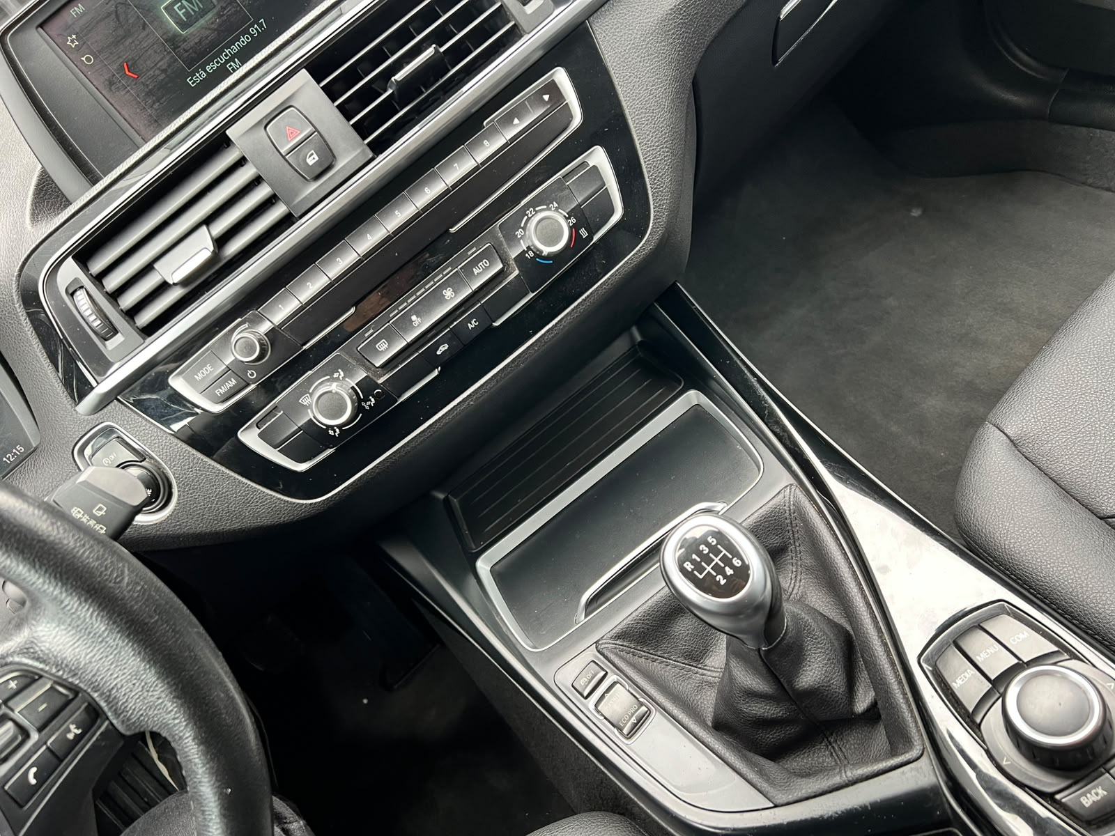 
								BMW 118i full									