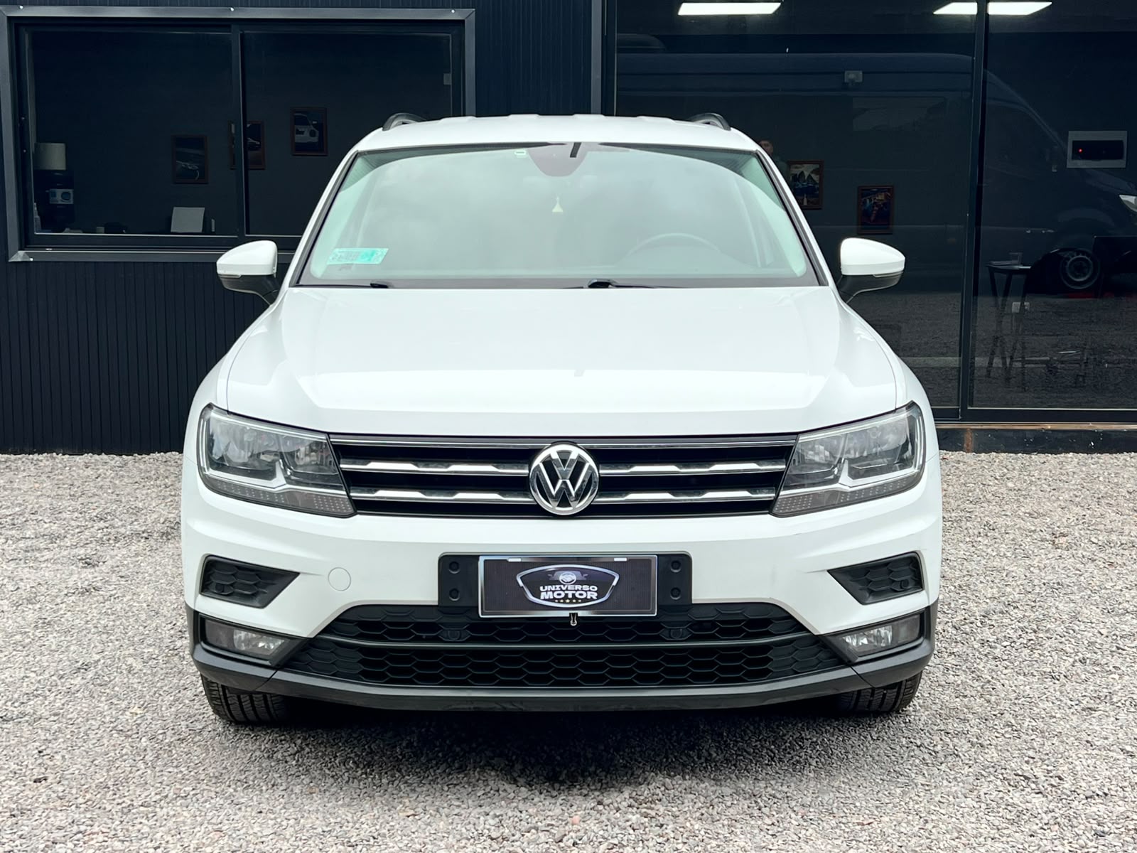 
								VOLKSWAGEN TIGUAN full									