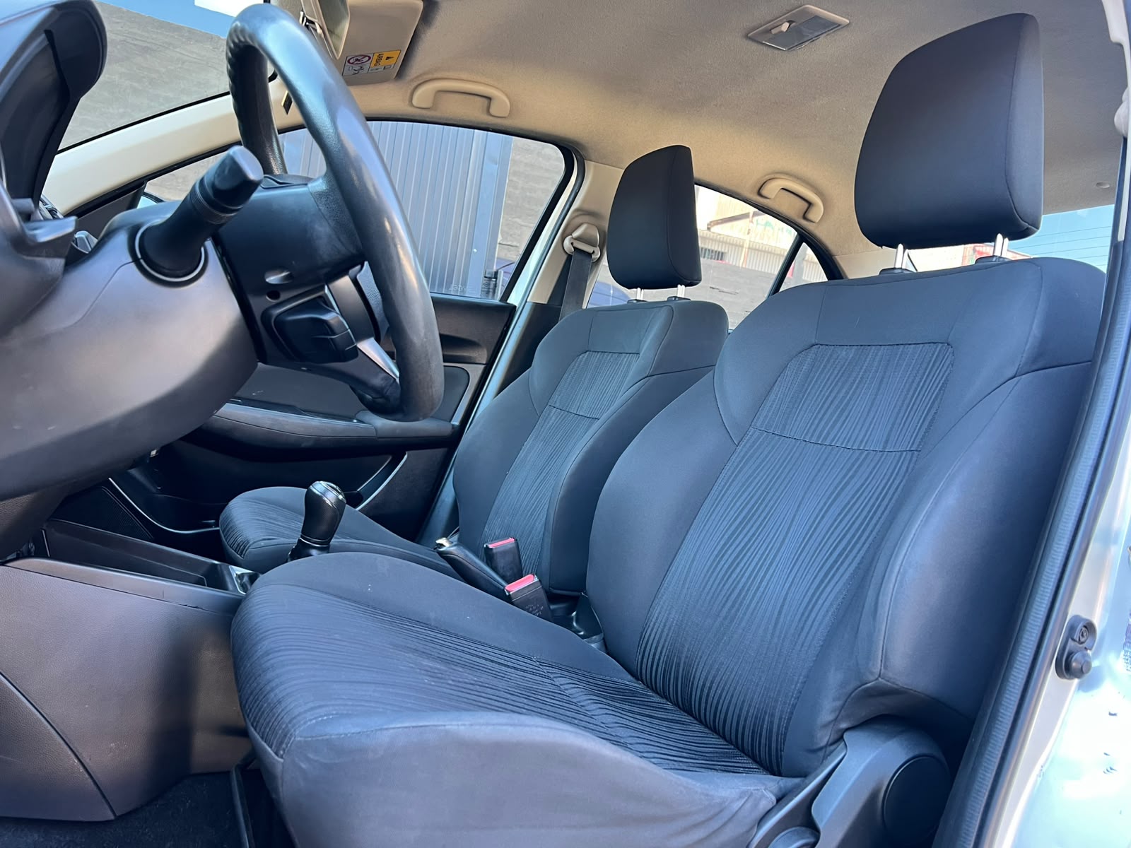 
								Suzuki Dzire full									